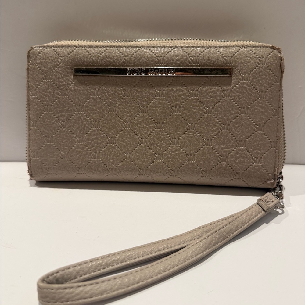 Steve Madden Taupe Zip-Around Wristlet Wallet